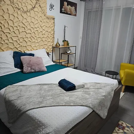 Loge Au Ptitbonheur Apartment